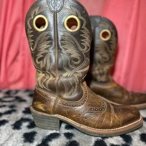 Ariat Heritage Roughneck Western Boots – Brown